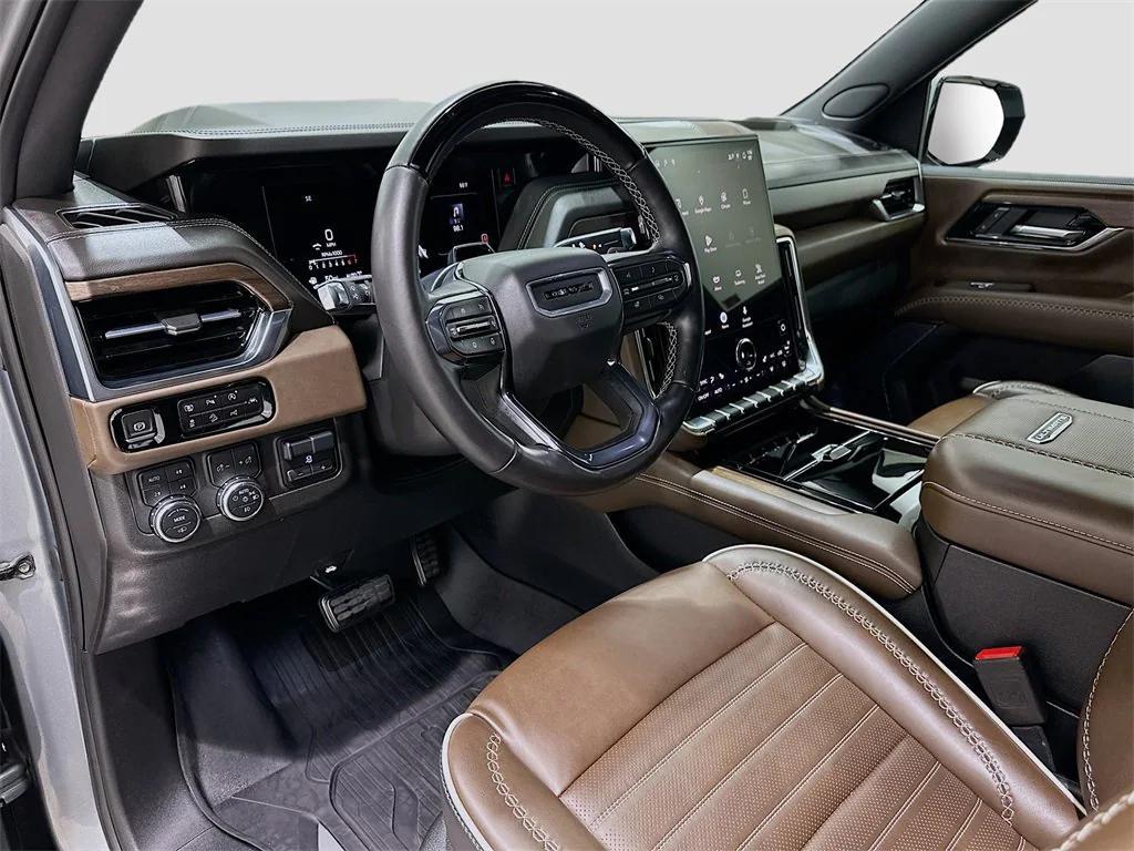 used 2025 GMC Yukon car, priced at $101,991