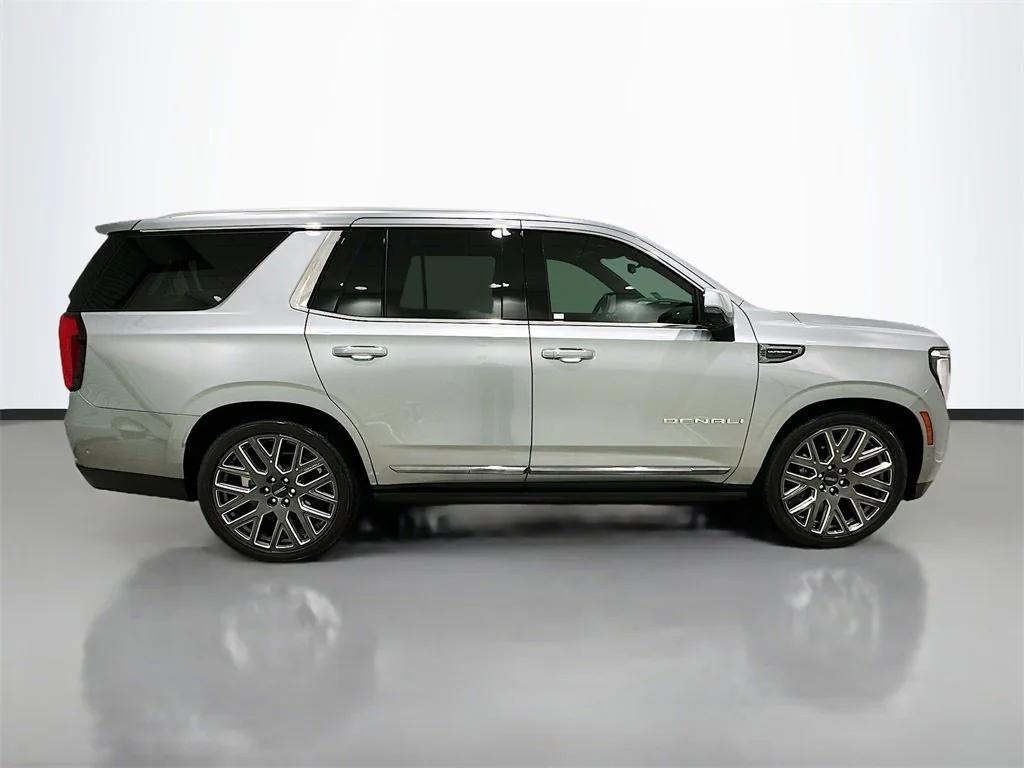 used 2025 GMC Yukon car, priced at $101,991