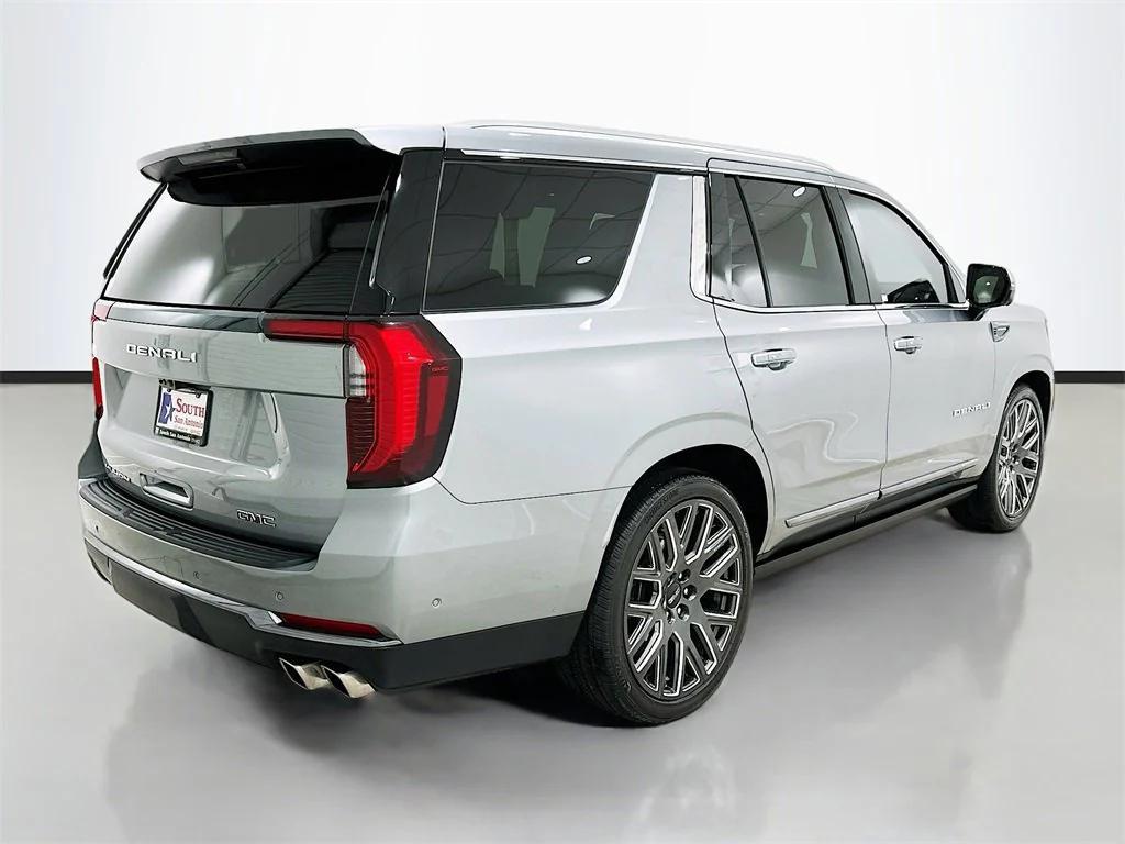 used 2025 GMC Yukon car, priced at $101,991