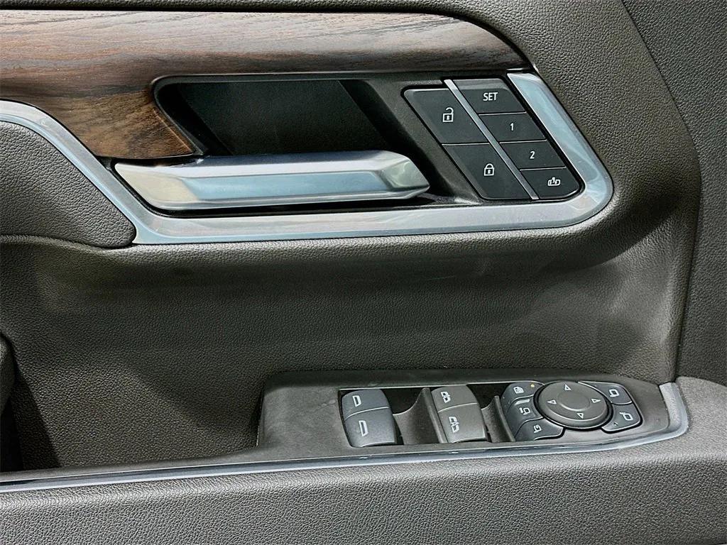 used 2025 GMC Sierra 2500 car, priced at $69,749