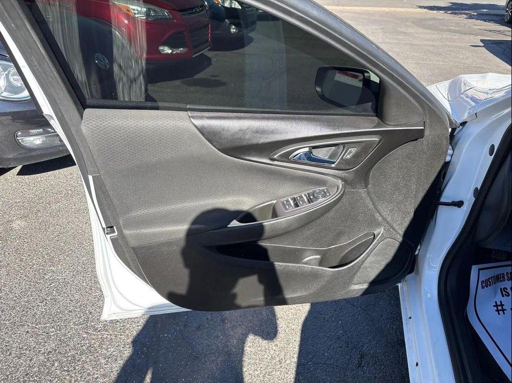 used 2018 Chevrolet Malibu car, priced at $11,658