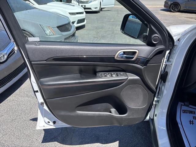 used 2016 Jeep Grand Cherokee car, priced at $11,994