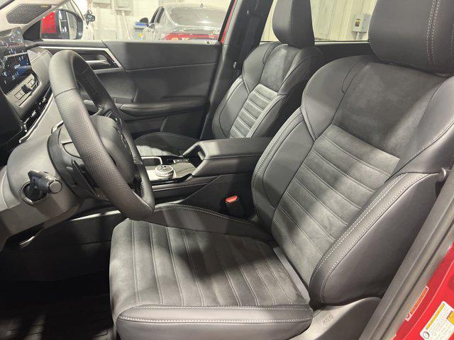 new 2025 Mitsubishi Outlander car, priced at $39,900
