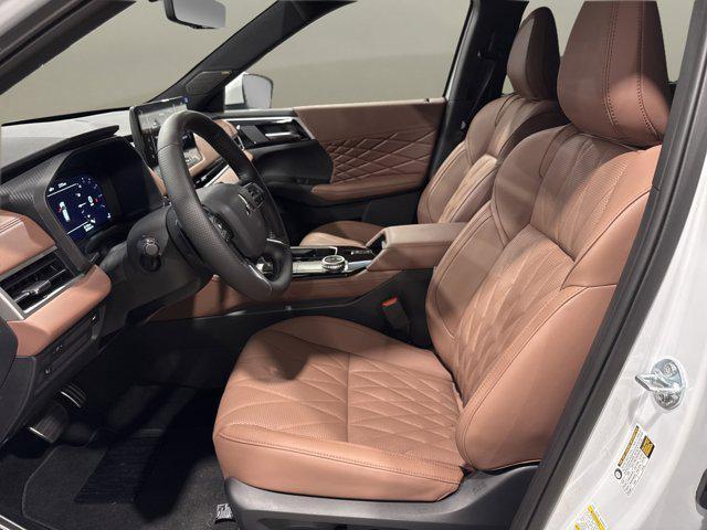 new 2025 Mitsubishi Outlander car, priced at $45,565