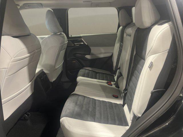 new 2025 Mitsubishi Outlander car, priced at $39,890