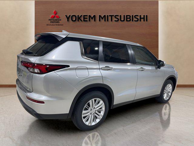 new 2024 Mitsubishi Outlander car, priced at $32,640