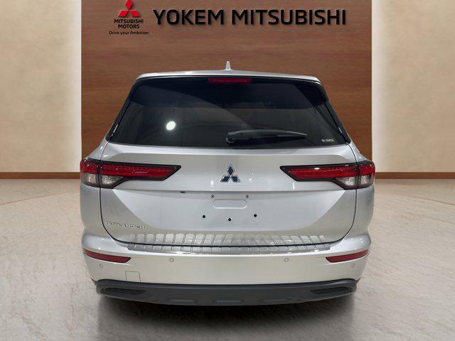 new 2024 Mitsubishi Outlander car, priced at $32,640