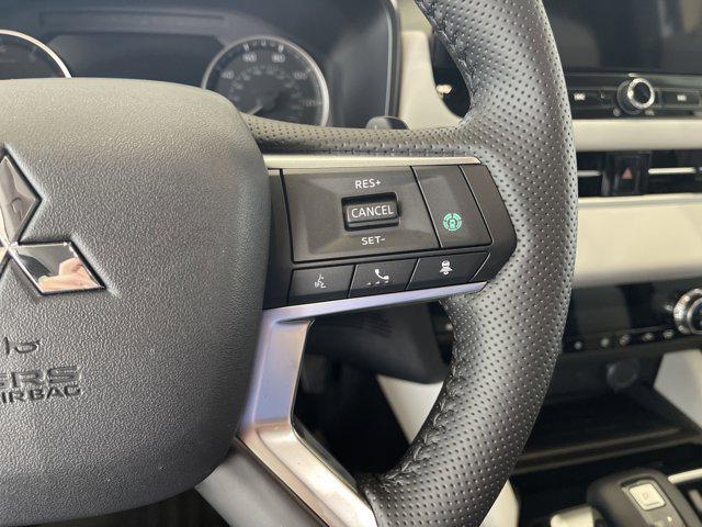new 2025 Mitsubishi Outlander car, priced at $37,515