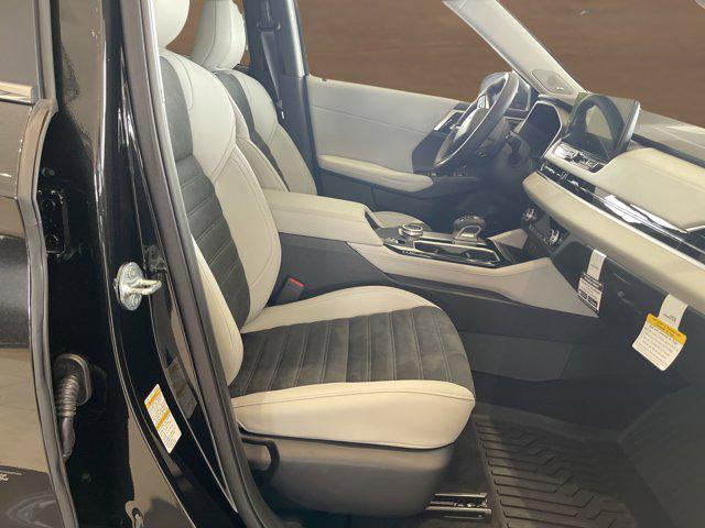 new 2025 Mitsubishi Outlander car, priced at $37,515
