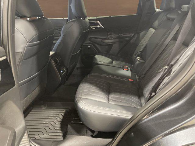 new 2025 Mitsubishi Outlander car, priced at $39,665