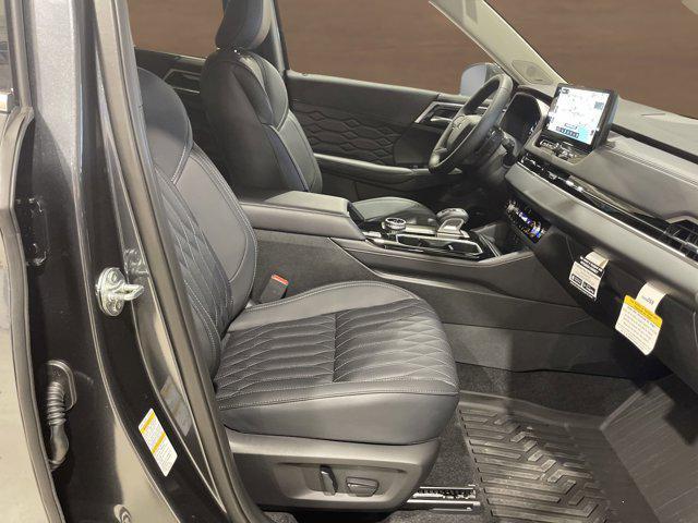 new 2025 Mitsubishi Outlander car, priced at $39,665