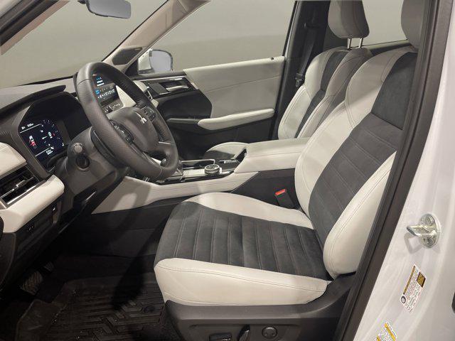 new 2025 Mitsubishi Outlander car, priced at $38,915