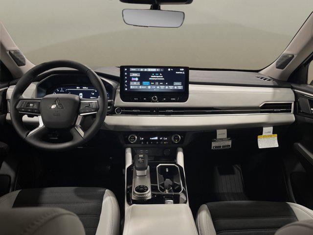 new 2025 Mitsubishi Outlander car, priced at $38,915