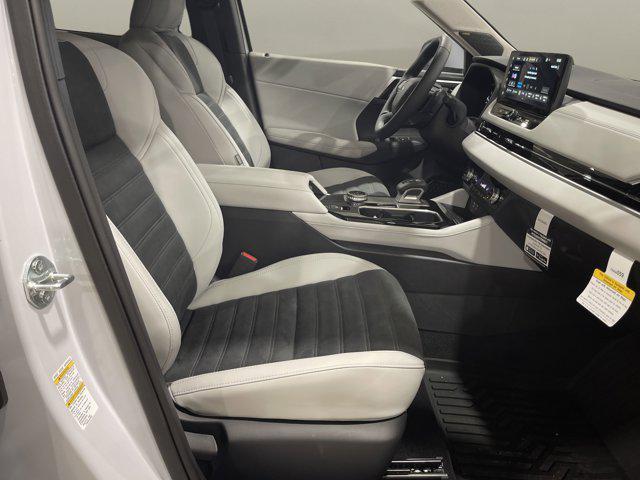 new 2025 Mitsubishi Outlander car, priced at $38,915