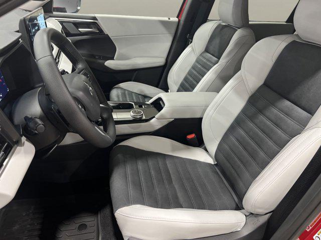 new 2025 Mitsubishi Outlander car, priced at $39,890