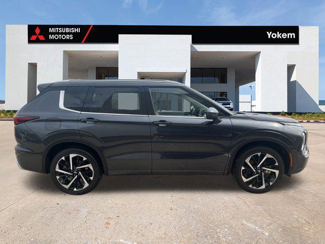 new 2024 Mitsubishi Outlander car, priced at $37,475