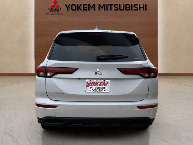 new 2024 Mitsubishi Outlander car, priced at $33,170