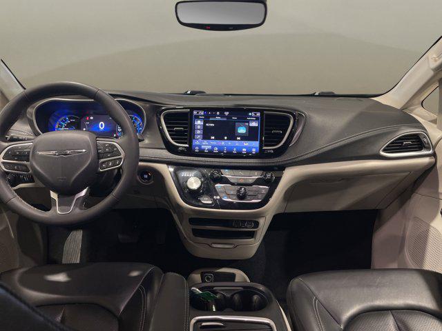 used 2024 Chrysler Pacifica Hybrid car, priced at $31,987