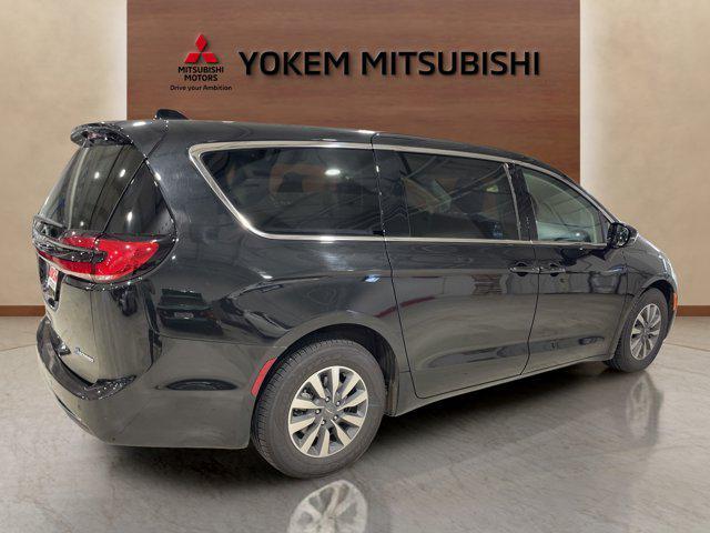 used 2024 Chrysler Pacifica Hybrid car, priced at $31,987