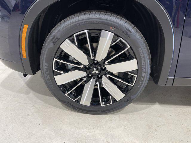 new 2025 Mitsubishi Outlander car, priced at $39,295