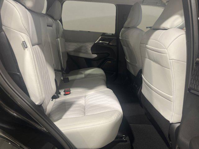 new 2025 Mitsubishi Outlander car, priced at $46,590