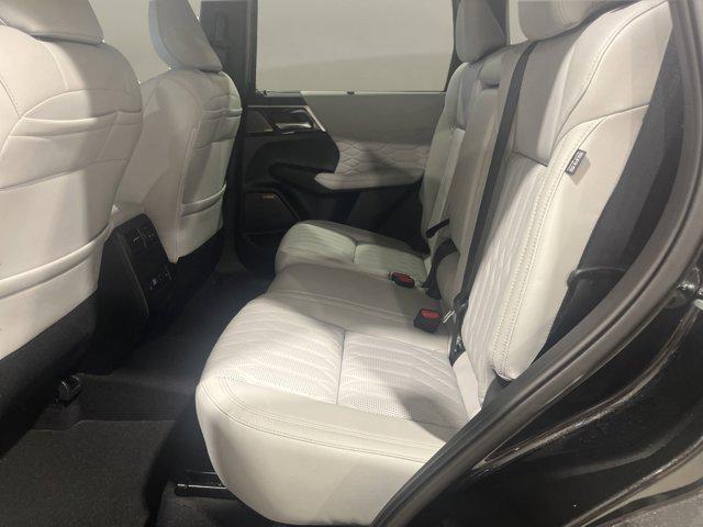 new 2025 Mitsubishi Outlander car, priced at $46,590