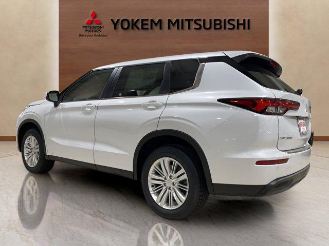 new 2024 Mitsubishi Outlander car, priced at $33,235