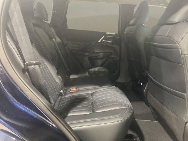 new 2025 Mitsubishi Outlander car, priced at $41,345