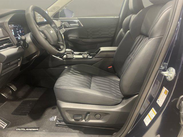 new 2025 Mitsubishi Outlander car, priced at $41,345