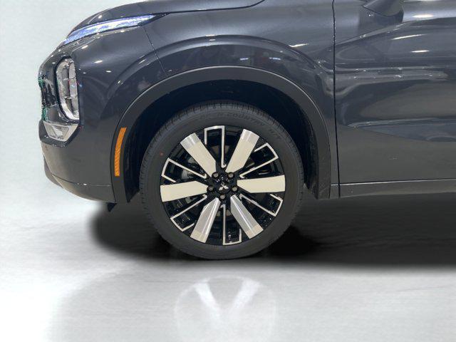 new 2025 Mitsubishi Outlander car, priced at $41,005