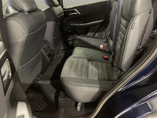 new 2025 Mitsubishi Outlander car, priced at $37,895