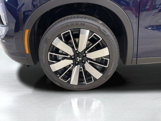 new 2025 Mitsubishi Outlander car, priced at $37,895