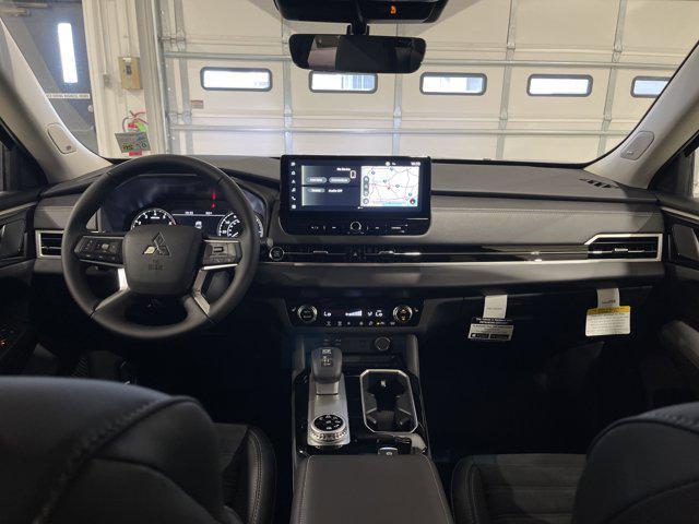 new 2025 Mitsubishi Outlander car, priced at $37,895