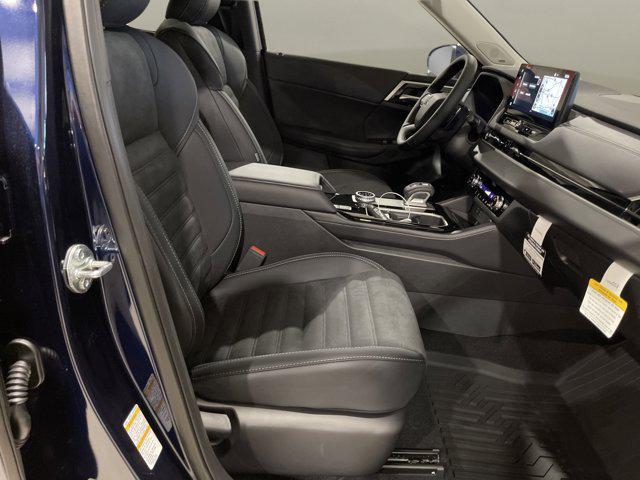 new 2025 Mitsubishi Outlander car, priced at $37,895