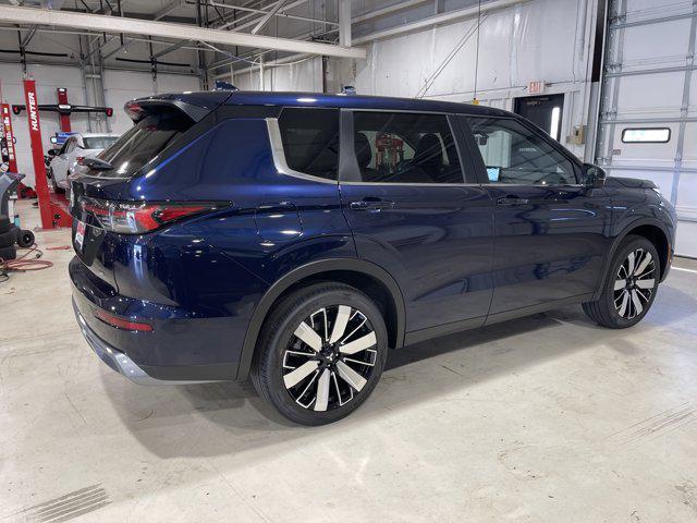 new 2025 Mitsubishi Outlander car, priced at $37,895