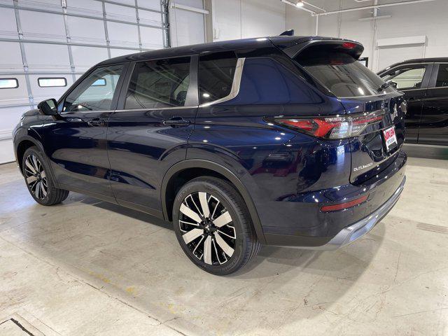 new 2025 Mitsubishi Outlander car, priced at $37,895