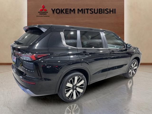 new 2025 Mitsubishi Outlander car, priced at $35,715