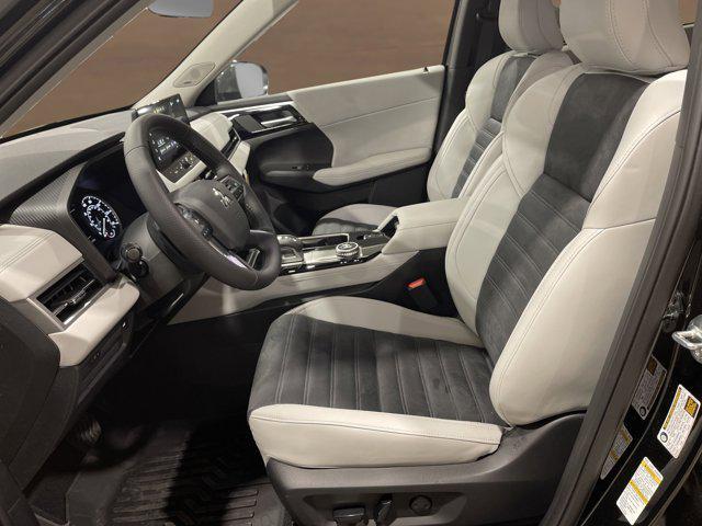 new 2025 Mitsubishi Outlander car, priced at $35,715