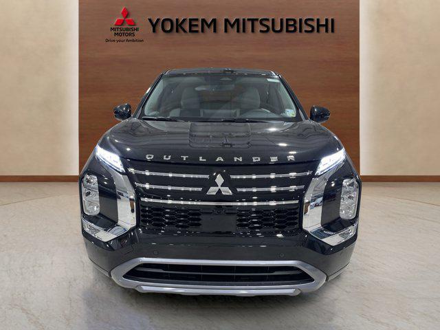 new 2025 Mitsubishi Outlander car, priced at $35,715