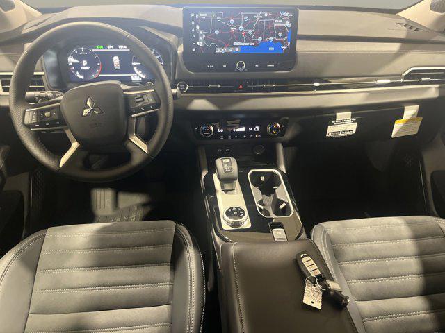 new 2025 Mitsubishi Outlander car, priced at $41,695