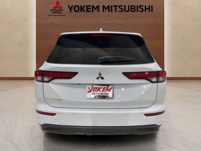 new 2024 Mitsubishi Outlander car, priced at $31,370