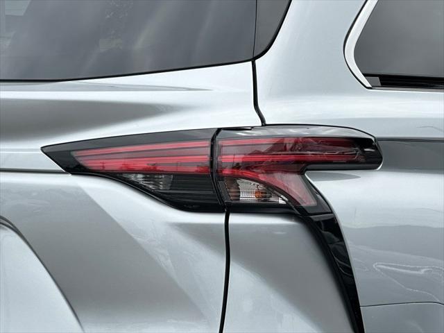 used 2021 Toyota Sienna car, priced at $38,999