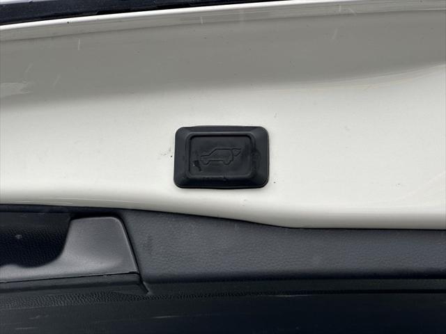 used 2022 Toyota RAV4 Hybrid car, priced at $29,999