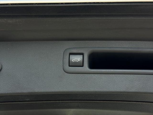 used 2023 Toyota Highlander car, priced at $39,290