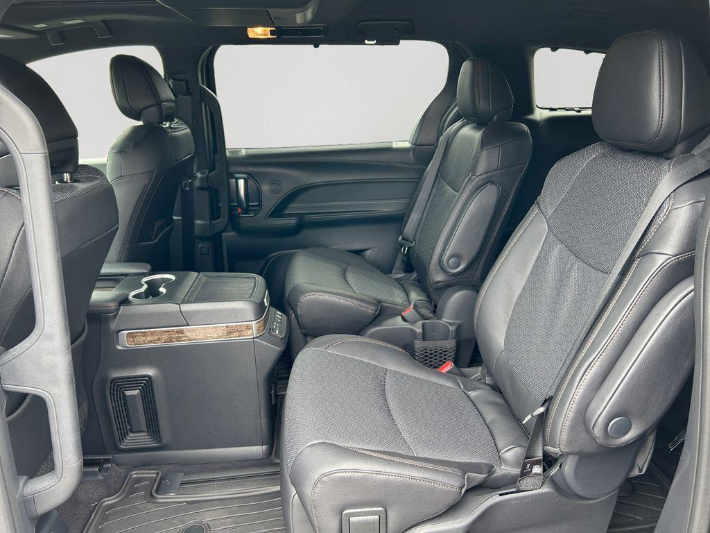 new 2025 Toyota Sienna car