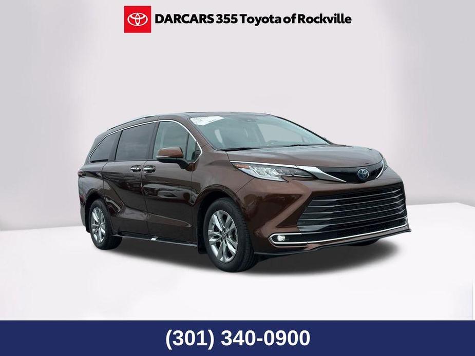 used 2023 Toyota Sienna car, priced at $51,990