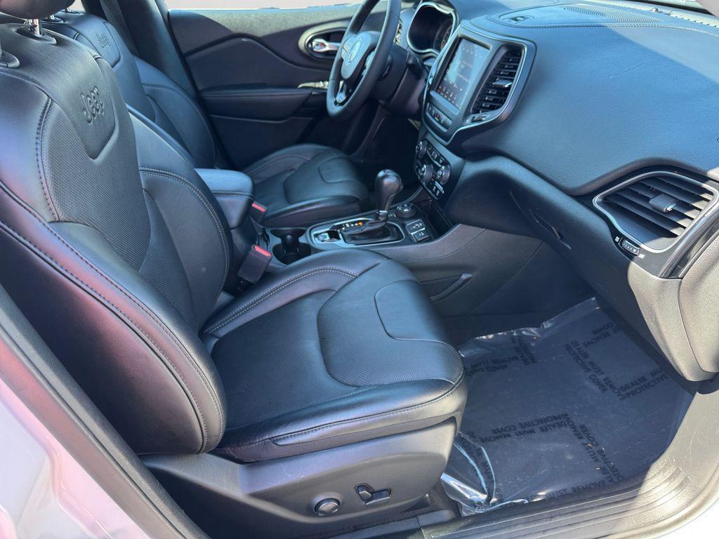 used 2023 Jeep Cherokee car, priced at $22,500