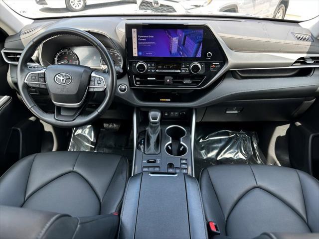used 2024 Toyota Highlander car, priced at $43,990