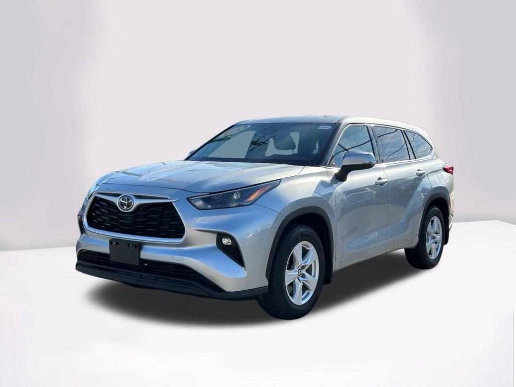 used 2022 Toyota Highlander car, priced at $29,490