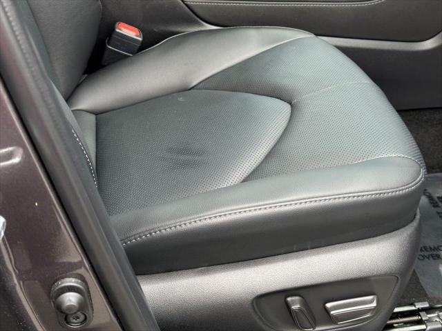 used 2024 Toyota Highlander Hybrid car, priced at $50,499